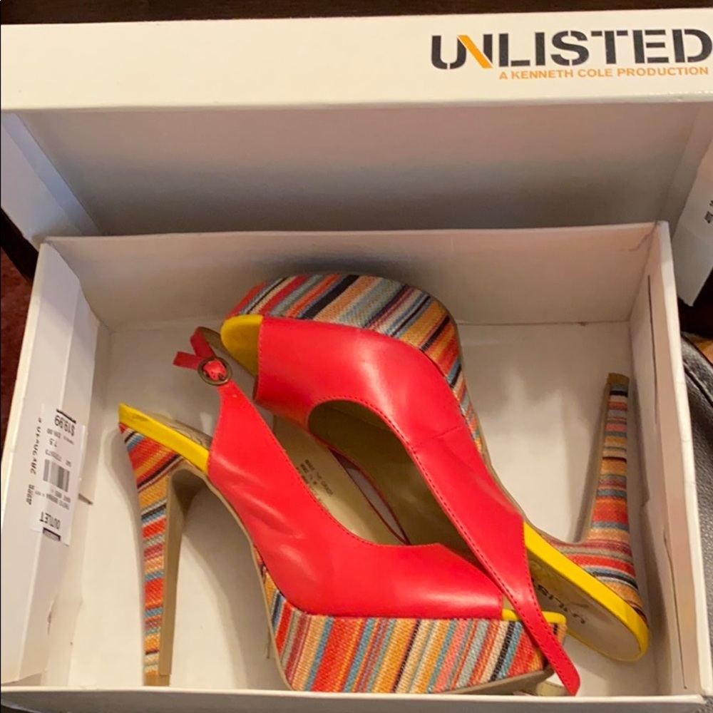 Unlisted multicolored high heels